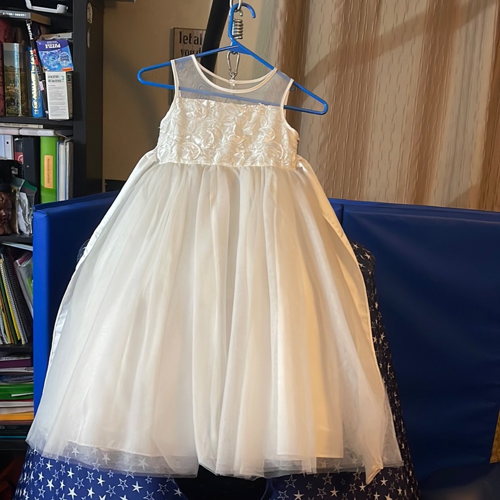 Marmellata size 6 Flowergirl Girls Wedding Dress